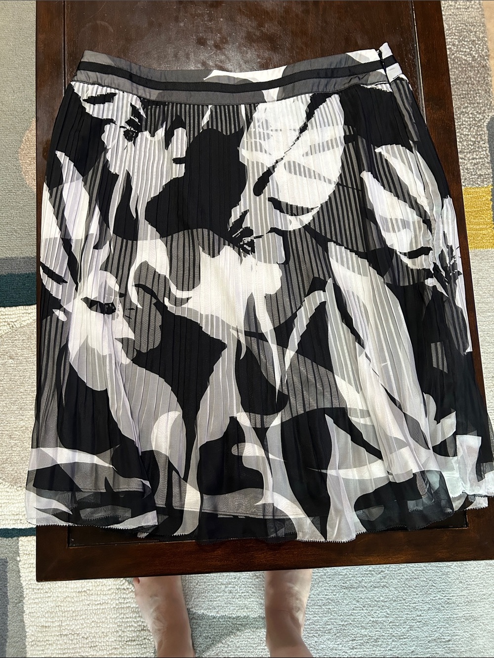 White House Black Market Black & White Floral Pleated Skirt - Women's